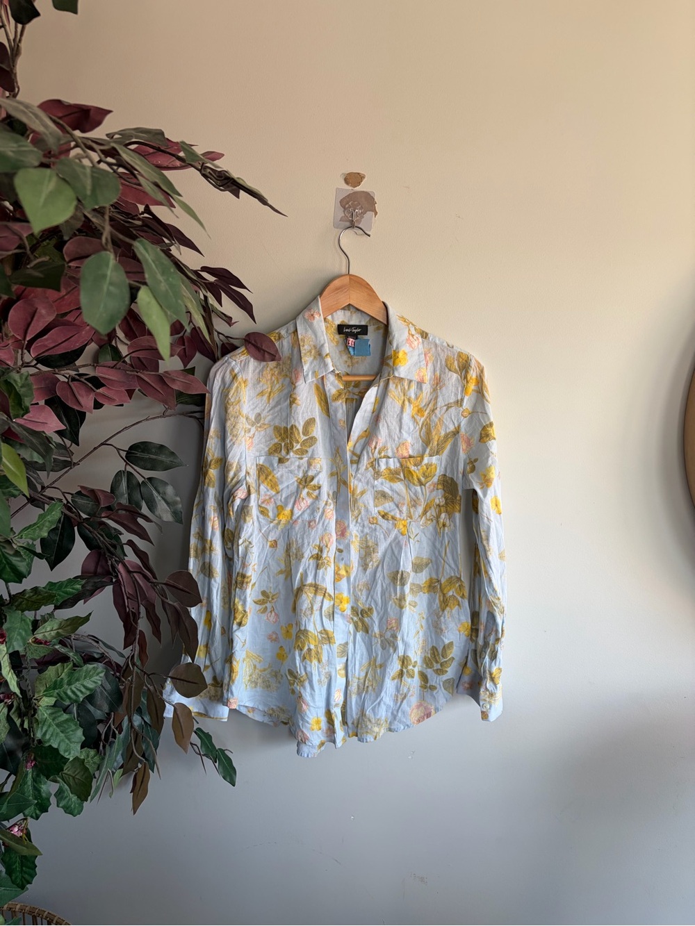 Lord & Taylor Light Blue Floral Button-Down Shirt with Yellow Print